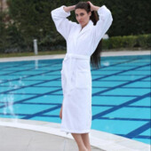 Махровый банный белый халат. Смотрите земары