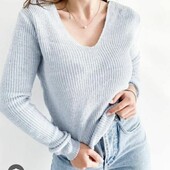 Шикарний, Мягесенький, теплий светрик в рубчик з v-вирізом, якість бомбезна ❄️Без дефектів!