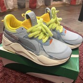 Кроссовки фирменные