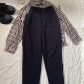 Розкішні класичні брюки у чорному кольорі