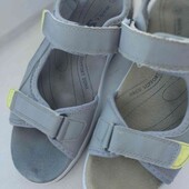 Босоніжки 25.5