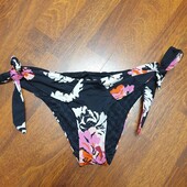 Плавки известной ТМ Victoria's Secret размер S+- в отличном состоянии, есть замеры