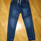 Джегінси на хлопчика 10-11 років H&M. Зріст - 146 см. В ідеалі.