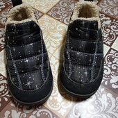 Продам дитячі капці