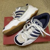Шкіряні кросівки "Adidas" Розмір 36 Устілка 22.5 см. Оригінал!