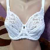 Бюстгальтер M&S р. 34Е/75F у наявності 3 шт.