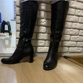 Жіночі шкіряні сапоги.37